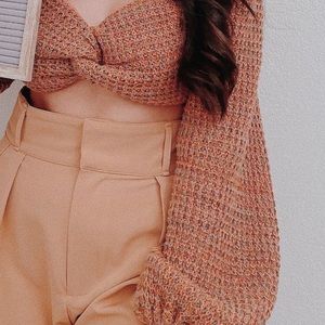 Long sleeve crop top